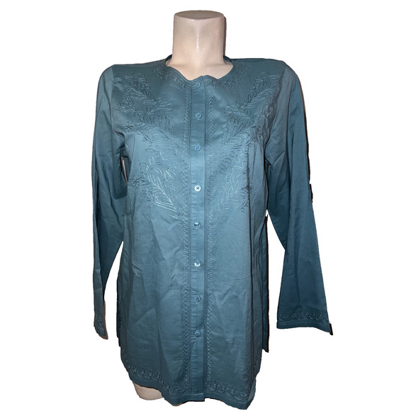 Denim & Co Top Size M Blue Embroidered Cotton LS Blouse Lightweight Button Up - Picture 1 of 12